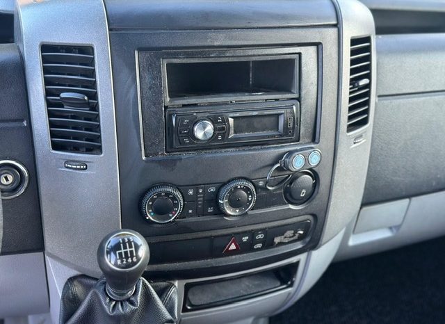 
								Volkswagen Crafter 2.0 TDI L2H2 full									