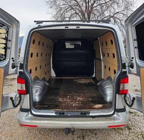 
								Volkswagen Transporter 2.0 TDI 103 KW full									