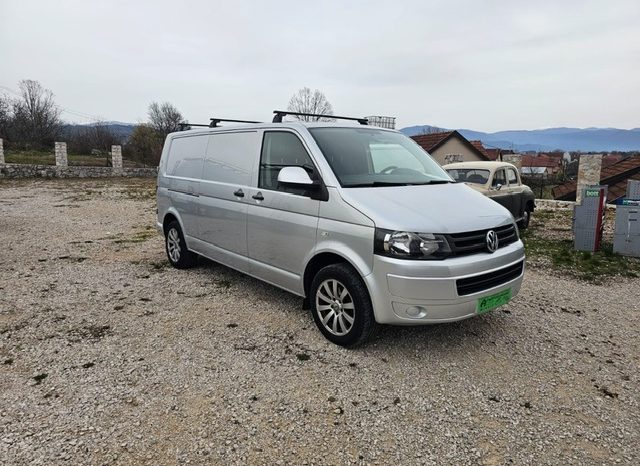 
								Volkswagen Transporter 2.0 TDI 103 KW full									